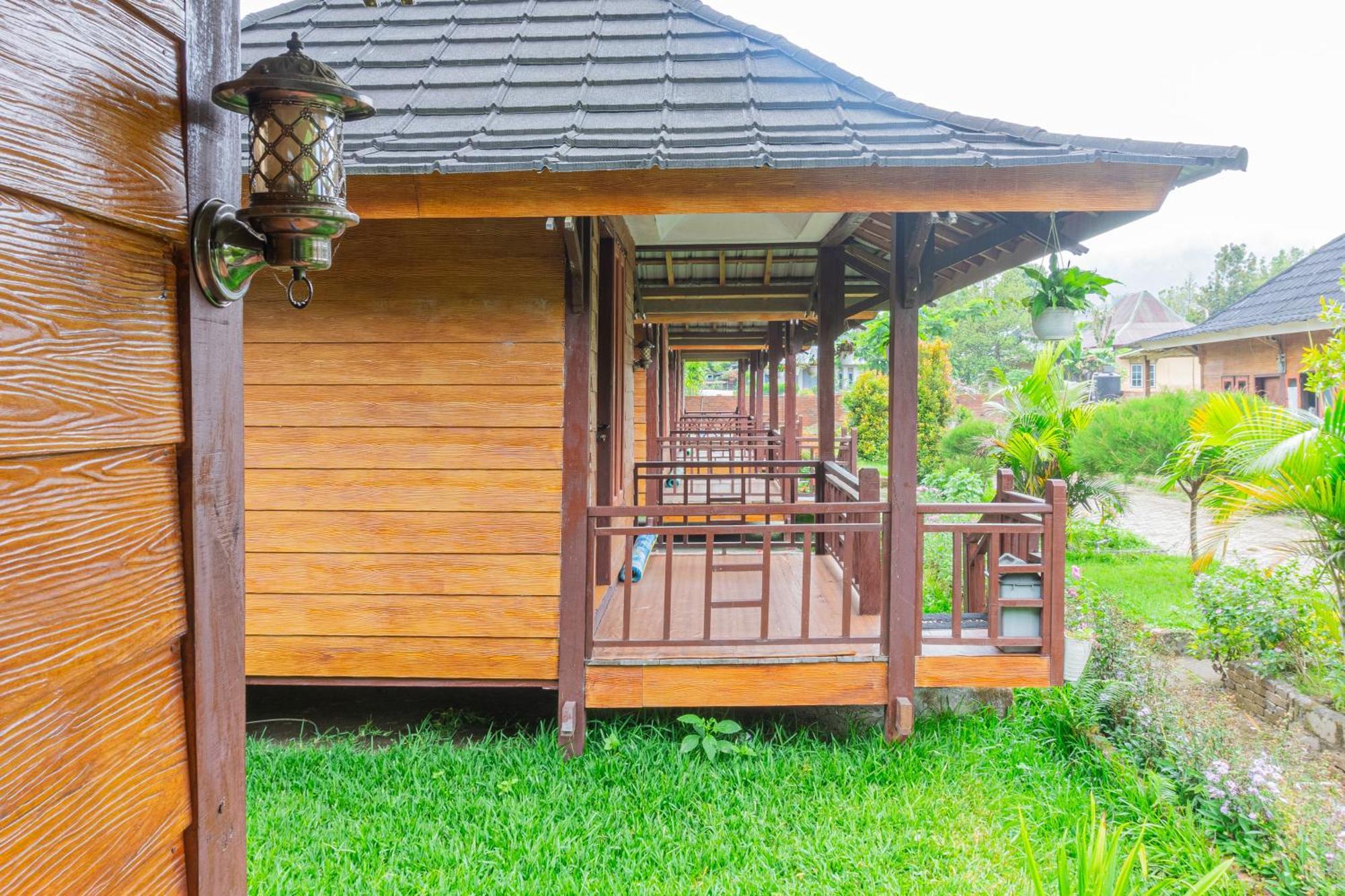 סמבלון לוואנג Puncak Rinjani Lodge מראה חיצוני תמונה
