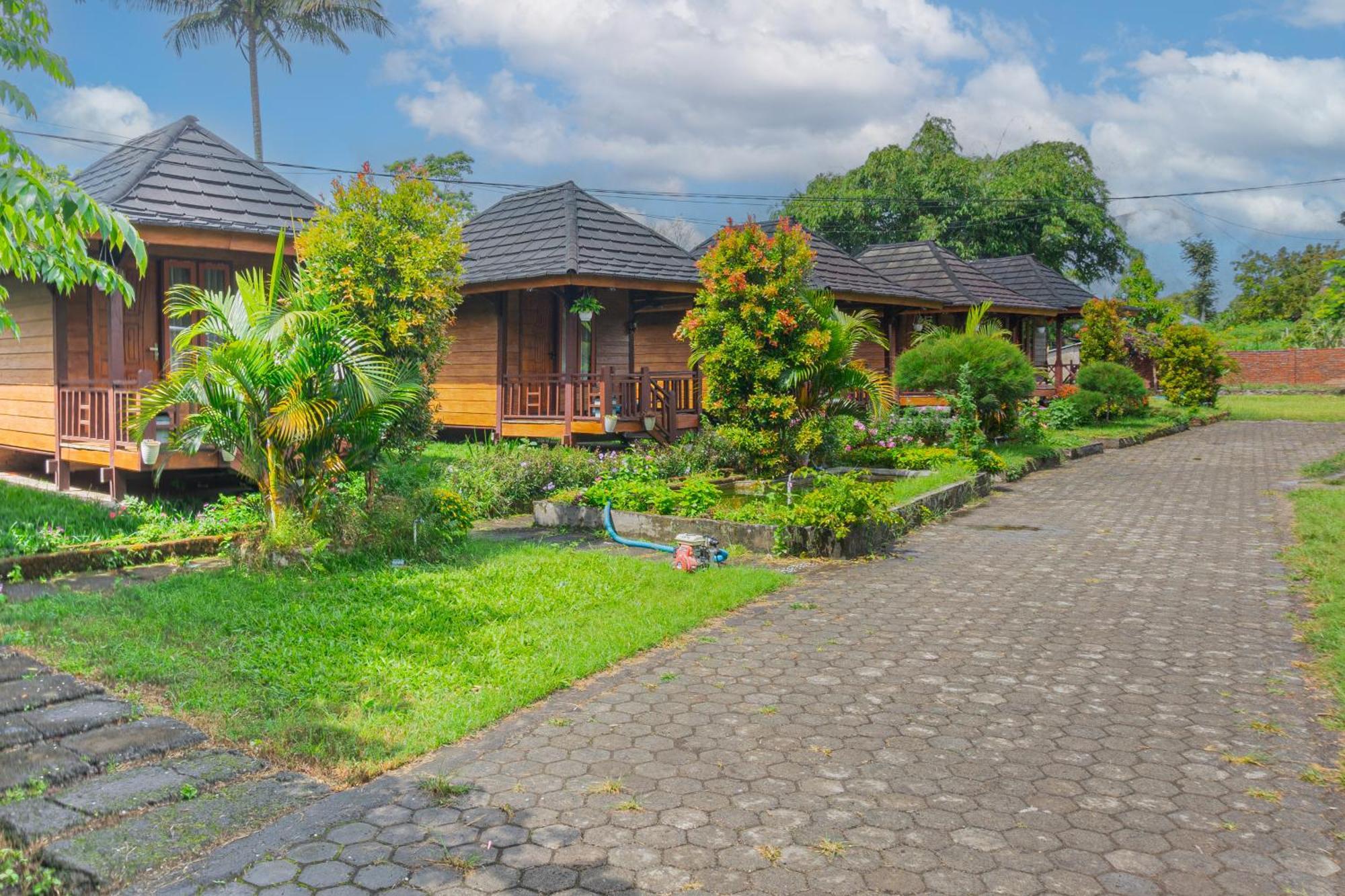 סמבלון לוואנג Puncak Rinjani Lodge מראה חיצוני תמונה