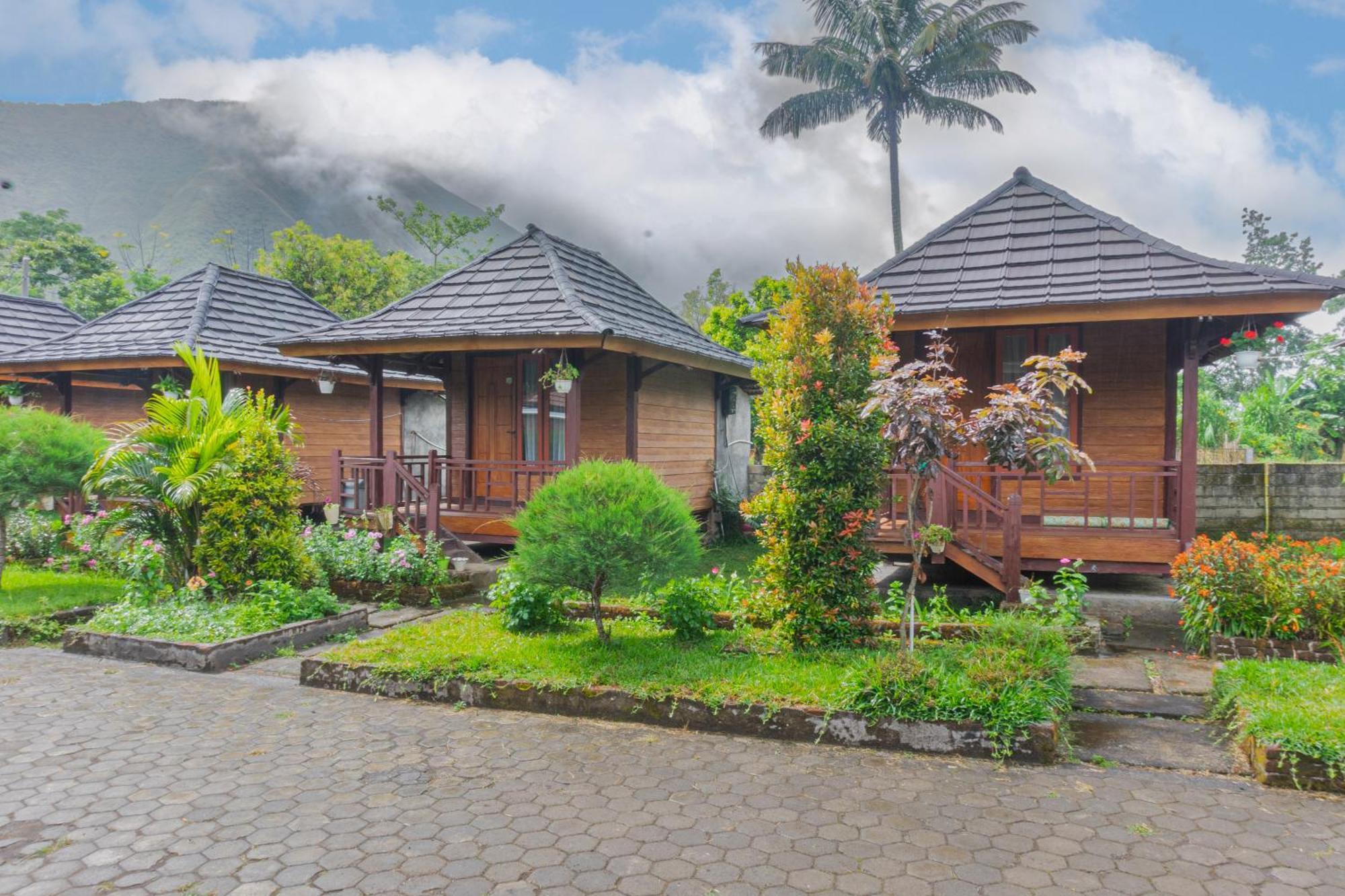 סמבלון לוואנג Puncak Rinjani Lodge מראה חיצוני תמונה